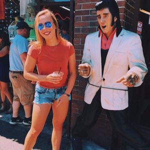 Meet your Posher, Alexandra